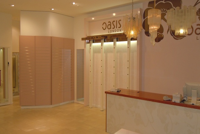 Galeria_Kaufhof_Oasis